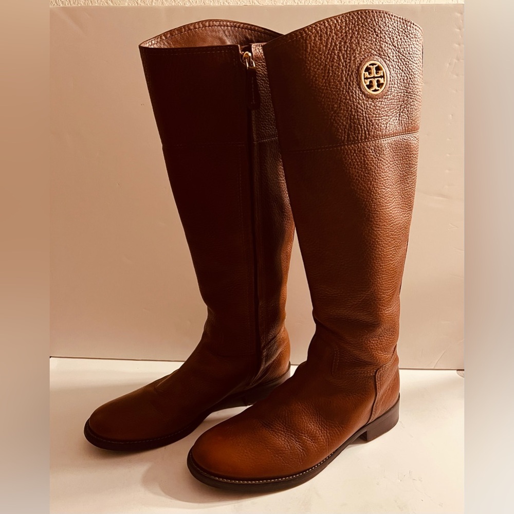 Tory Burch Junction Riding Boots- Pebbled Leather -Gold Tone Medallion -Size 7.5